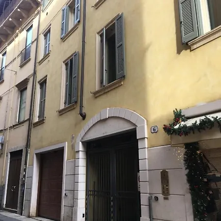 Arena Apartment *